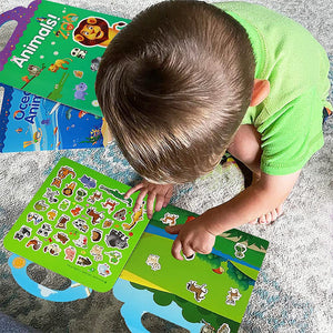 Enfants apprenant un jouet éducatif Sticker